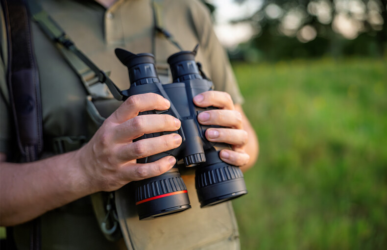 HikMicro Habrok PRO HX60L High Definition Multispectral Thermal Imaging Binoculars - Image 10